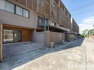 For rent 3 bed townhouse in Pak Kret, Nonthaburi