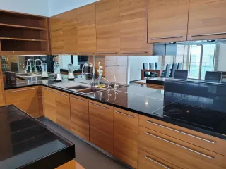 Wohnung zur Miete und zum Kauf mit 4 Zimmer in Watthana, Bangkok