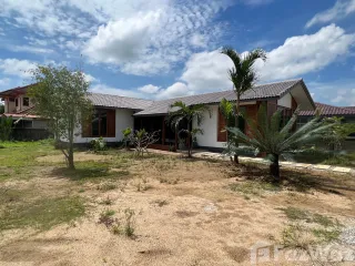 For rent 2 bed house in Mae Sot, Tak