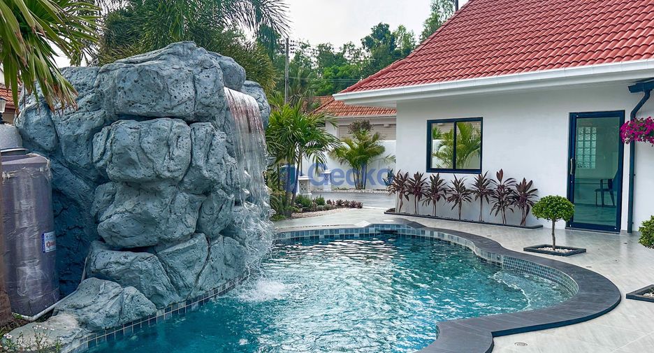 For sale 4 bed house in Bang Lamung, Chonburi