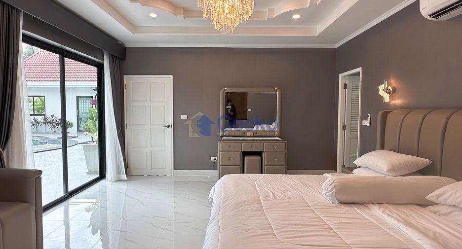 For sale 4 bed house in Bang Lamung, Chonburi
