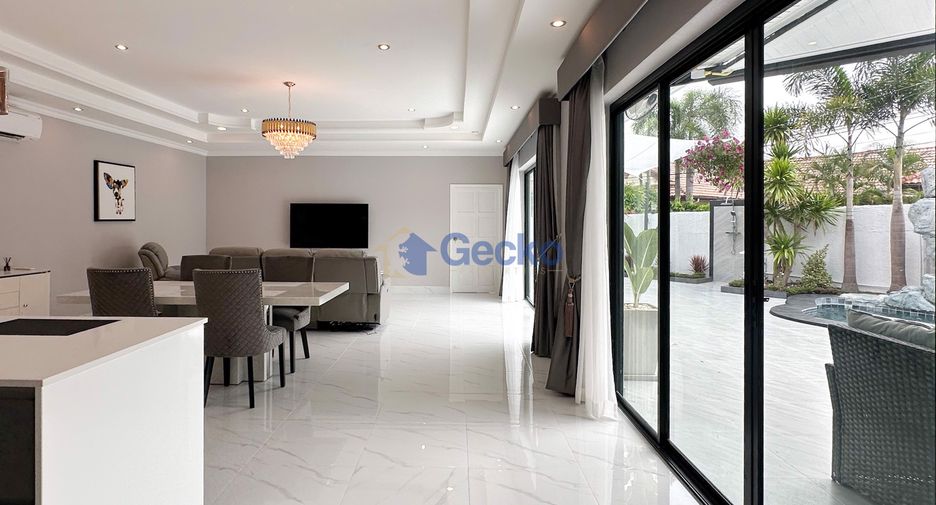 For sale 4 bed house in Bang Lamung, Chonburi