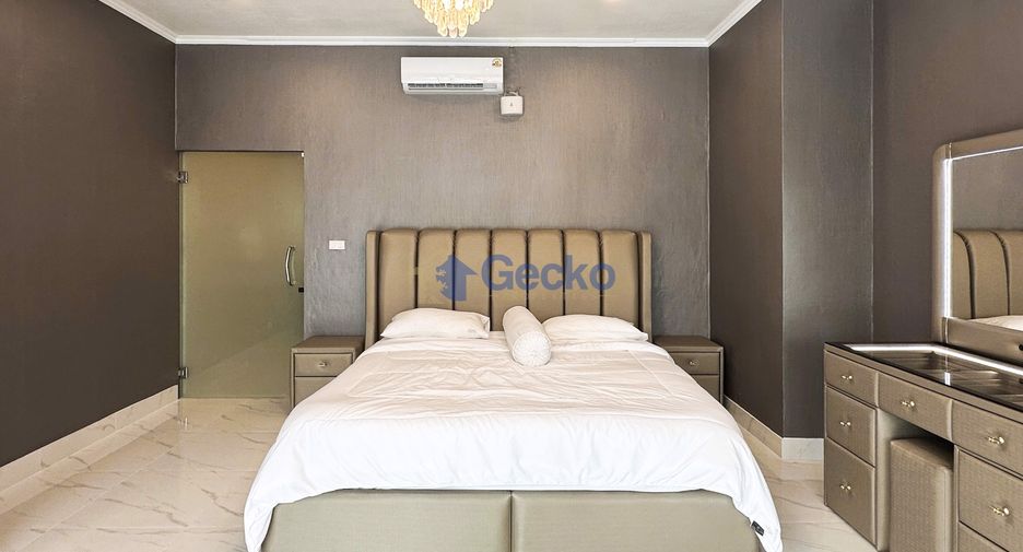 For sale 4 bed house in Bang Lamung, Chonburi