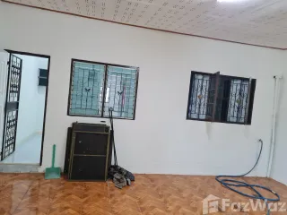 For sale 2 bed townhouse in Sung Noen, Nakhon Ratchasima