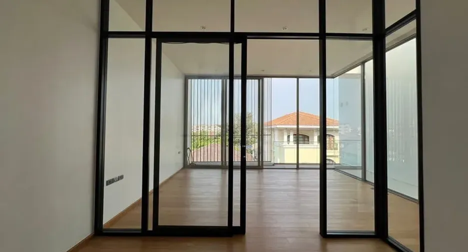 For rent and for sale 3 bedrooms office in Chatuchak, Bangkok