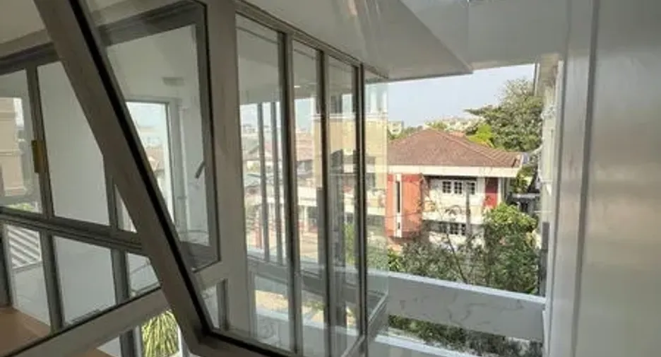 For rent and for sale 3 bedrooms office in Chatuchak, Bangkok