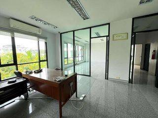 For sale 1 bed office in Phra Khanong, Bangkok