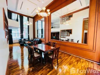 For rent 4 bed townhouse in Watthana, Bangkok