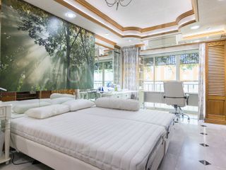 For sale 4 Beds house in Sathon, Bangkok