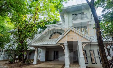 For rent 4 bed house in Yan Nawa, Bangkok