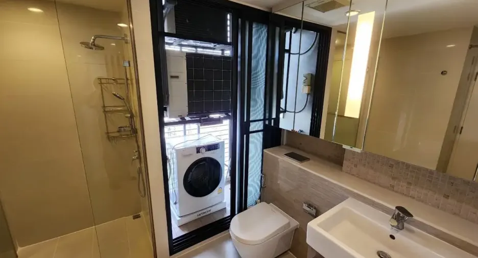For rent 1 bed condo in Khlong Toei, Bangkok