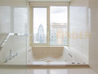 For sale 4 Beds house in Pathum Wan, Bangkok