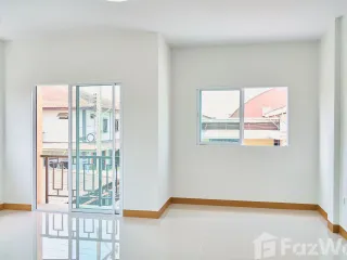 For sale 4 bed townhouse in Krathum Baen, Samut Sakhon