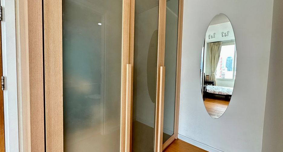 For sale 1 bed condo in Watthana, Bangkok