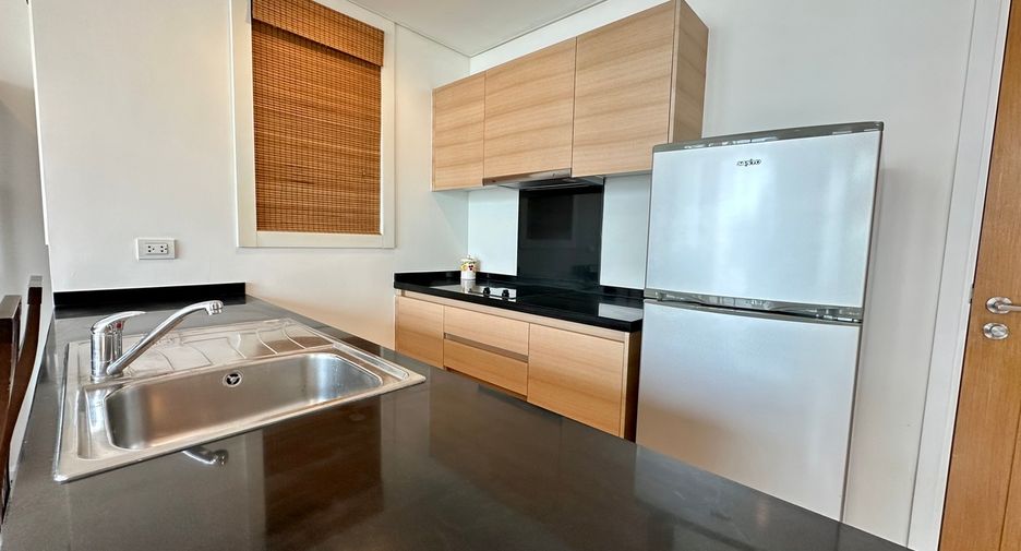 For sale 1 bed condo in Watthana, Bangkok