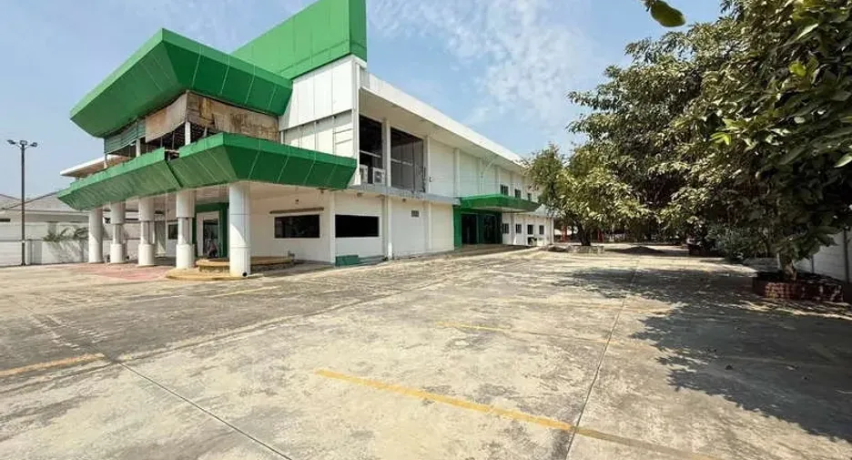 Аренда склад в Mueang Samut Prakan, Самутпракан