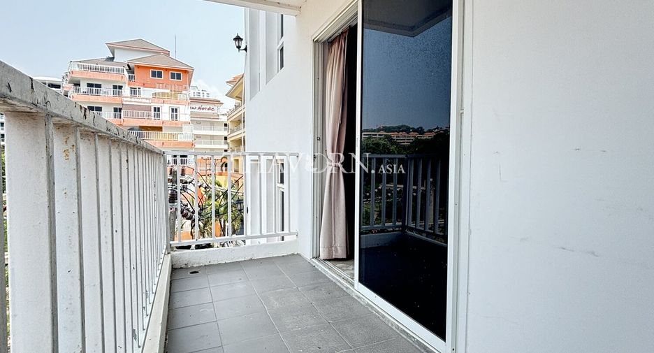 For sale studio condo in Bang Lamung, Chonburi