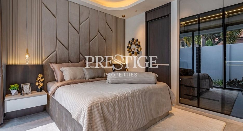 For sale 4 bedrooms house in Bang Lamung, Chonburi