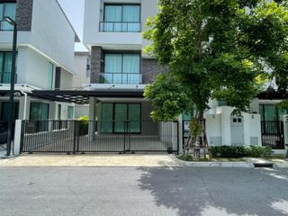 For sale 4 Beds house in Lat Phrao, Bangkok