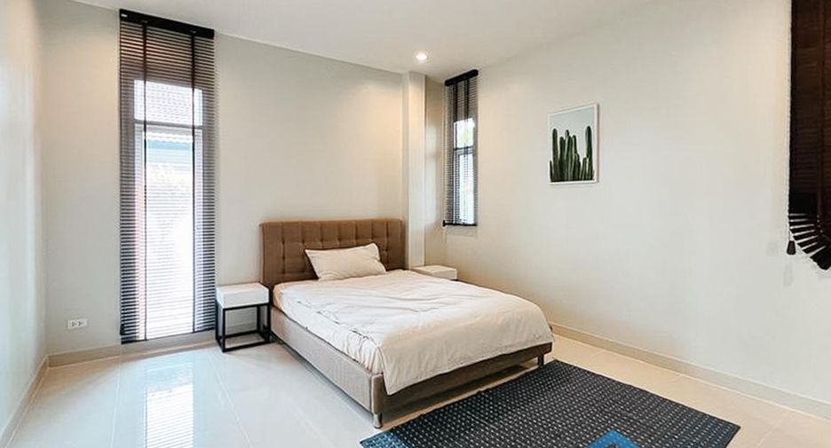 For sale 3 bedrooms house in East Pattaya, Pattaya