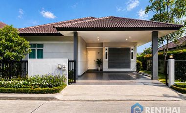 For sale 3 bedrooms house in East Pattaya, Pattaya
