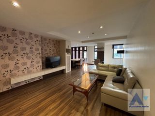 For sale 2 bed condo in Watthana, Bangkok