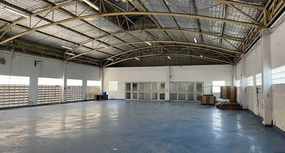 For rent warehouse in Phra Samut Chedi, Samut Prakan