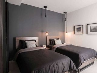 For rent 3 bedrooms condo in Pathum Wan, Bangkok