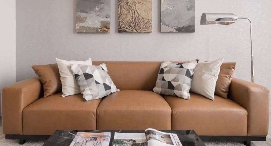 For rent 3 bedrooms condo in Pathum Wan, Bangkok