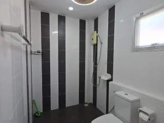 For sale 2 bed townhouse in Mueang Samut Sakhon, Samut Sakhon