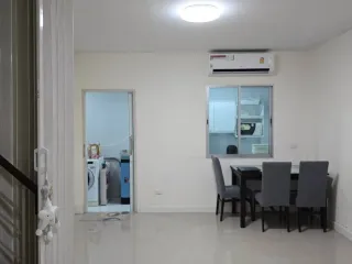 For sale 2 bed townhouse in Mueang Samut Sakhon, Samut Sakhon