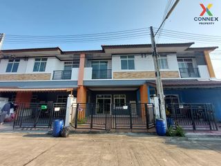 For sale 3 bed townhouse in Phan Thong, Chonburi