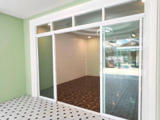 For sale 3 bed townhouse in Mueang Samut Sakhon, Samut Sakhon