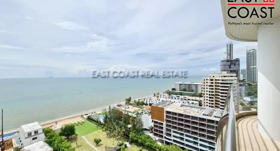 For rent 3 bedrooms condo in Jomtien, Pattaya