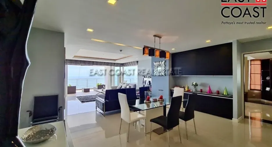For rent 3 bedrooms condo in Jomtien, Pattaya