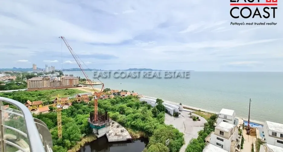For rent 3 bedrooms condo in Jomtien, Pattaya