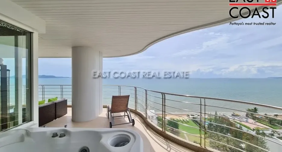 For rent 3 bedrooms condo in Jomtien, Pattaya