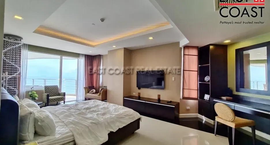 For rent 3 bedrooms condo in Jomtien, Pattaya