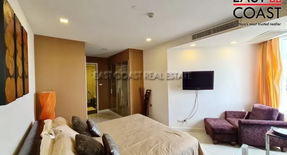 For rent 3 bedrooms condo in Jomtien, Pattaya