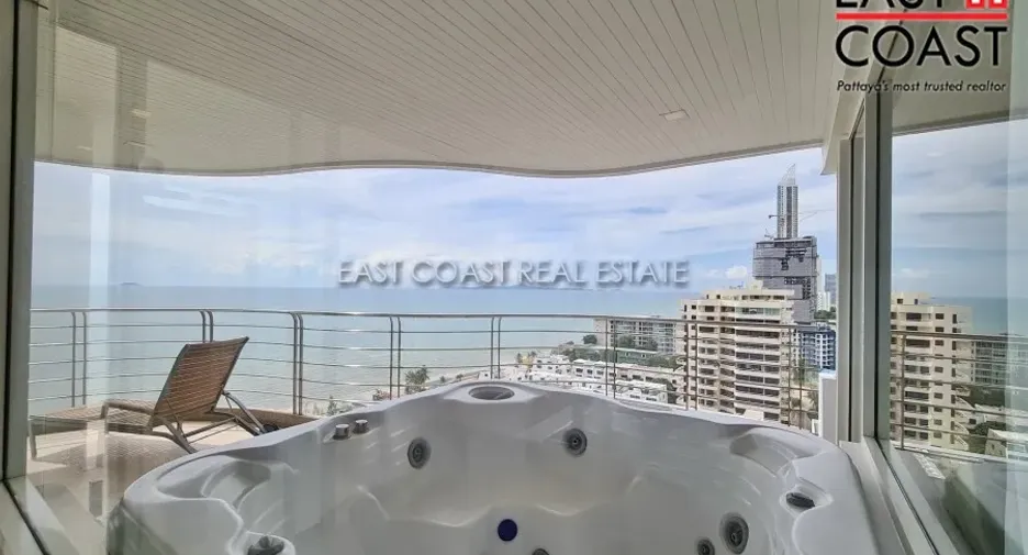 For rent 3 bedrooms condo in Jomtien, Pattaya