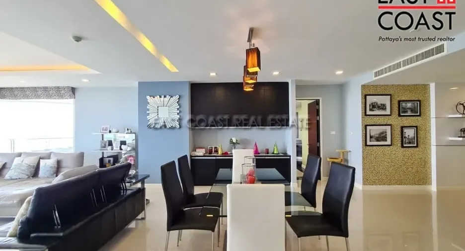 For rent 3 bedrooms condo in Jomtien, Pattaya