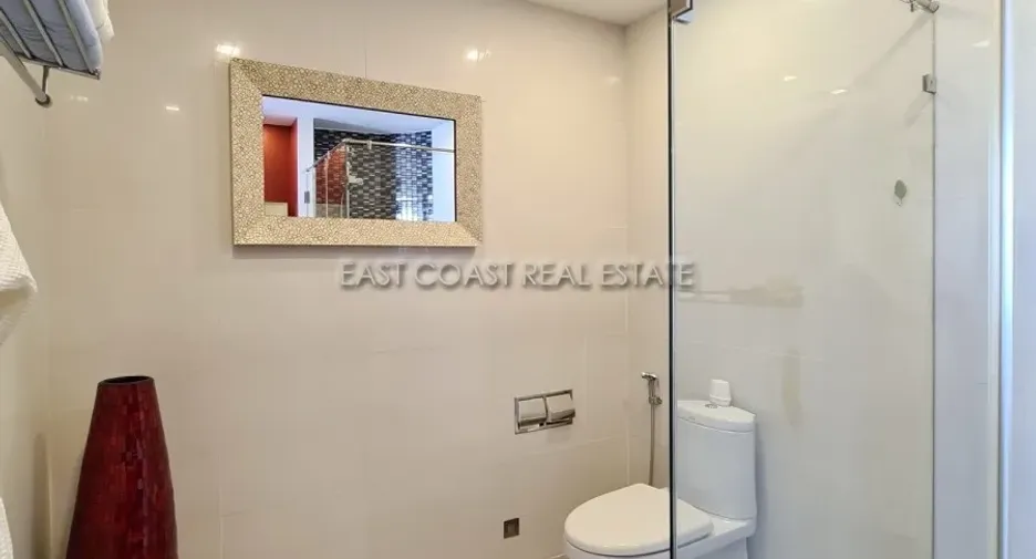 For rent 3 bedrooms condo in Jomtien, Pattaya