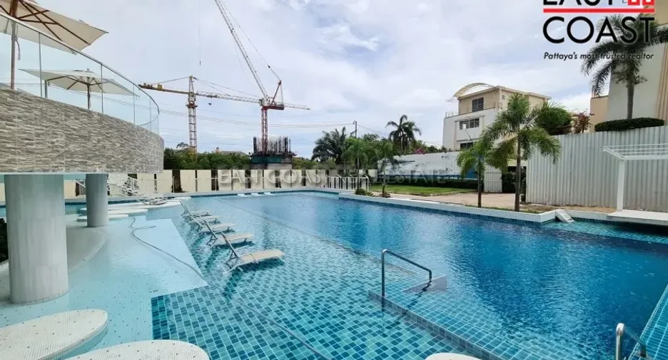 For rent 3 bedrooms condo in Jomtien, Pattaya