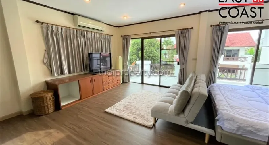 For rent 3 bedrooms house in Na Jomtien, Pattaya