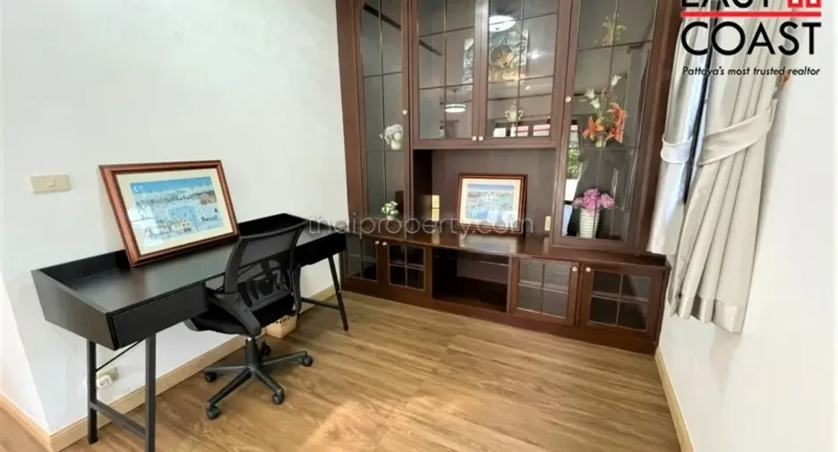 For rent 3 bedrooms house in Na Jomtien, Pattaya