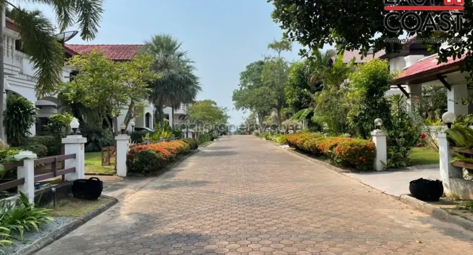 For rent 3 bedrooms house in Na Jomtien, Pattaya