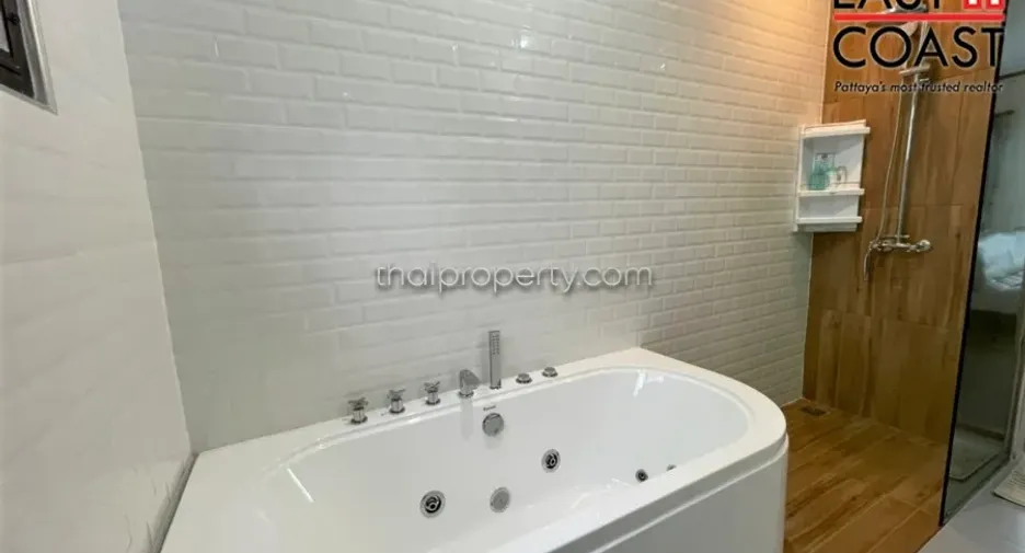 For rent 3 bedrooms house in Na Jomtien, Pattaya
