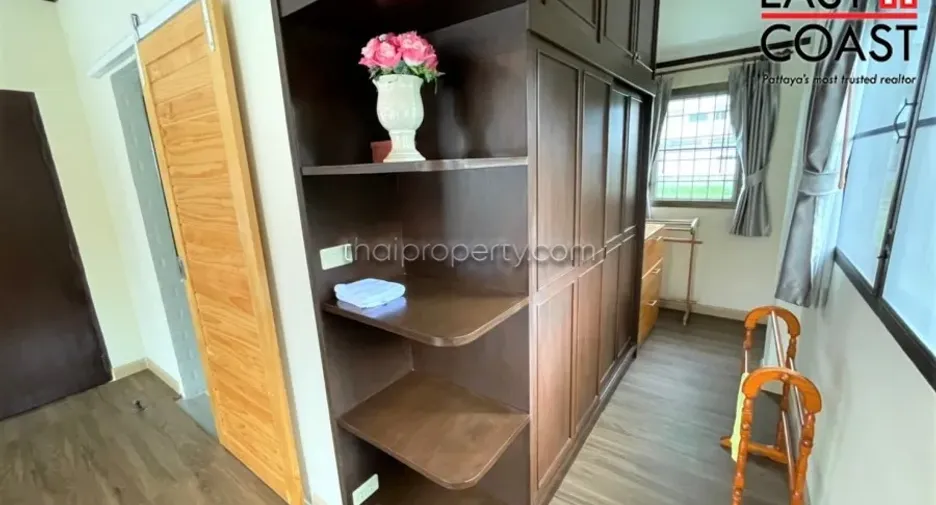 For rent 3 bedrooms house in Na Jomtien, Pattaya