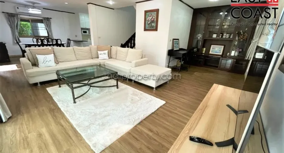 For rent 3 bedrooms house in Na Jomtien, Pattaya