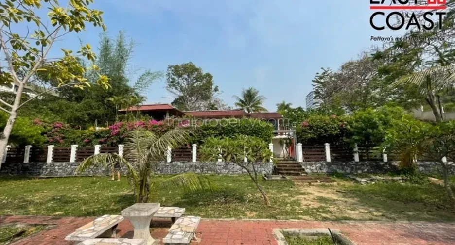 For rent 3 bedrooms house in Na Jomtien, Pattaya